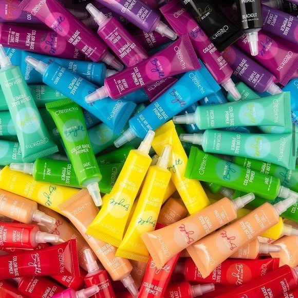 Beauty Creations Color Base Primer & Eyeliner Pot - Picture 4 of 11